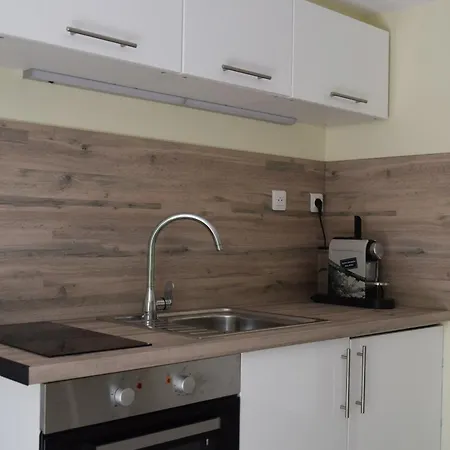 Apartment Paris F2 Neuf Calme Et Paisible