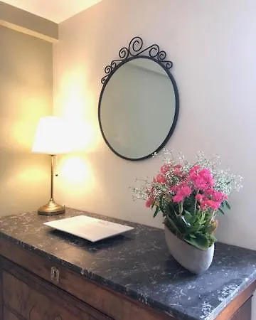 Apartment Paris F2 Neuf Calme Et Paisible *